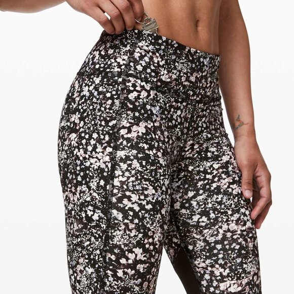 Lululemon Pace Rival Crop *22" Floral Spritz Multi / Black 28706 - Picture 4 of 15